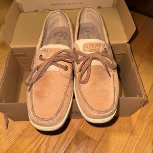 Women’s Sperry’s lightly used